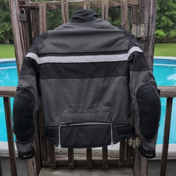 Joe Rocket Black and Gray Performance Jacket - Picture 4 of 12